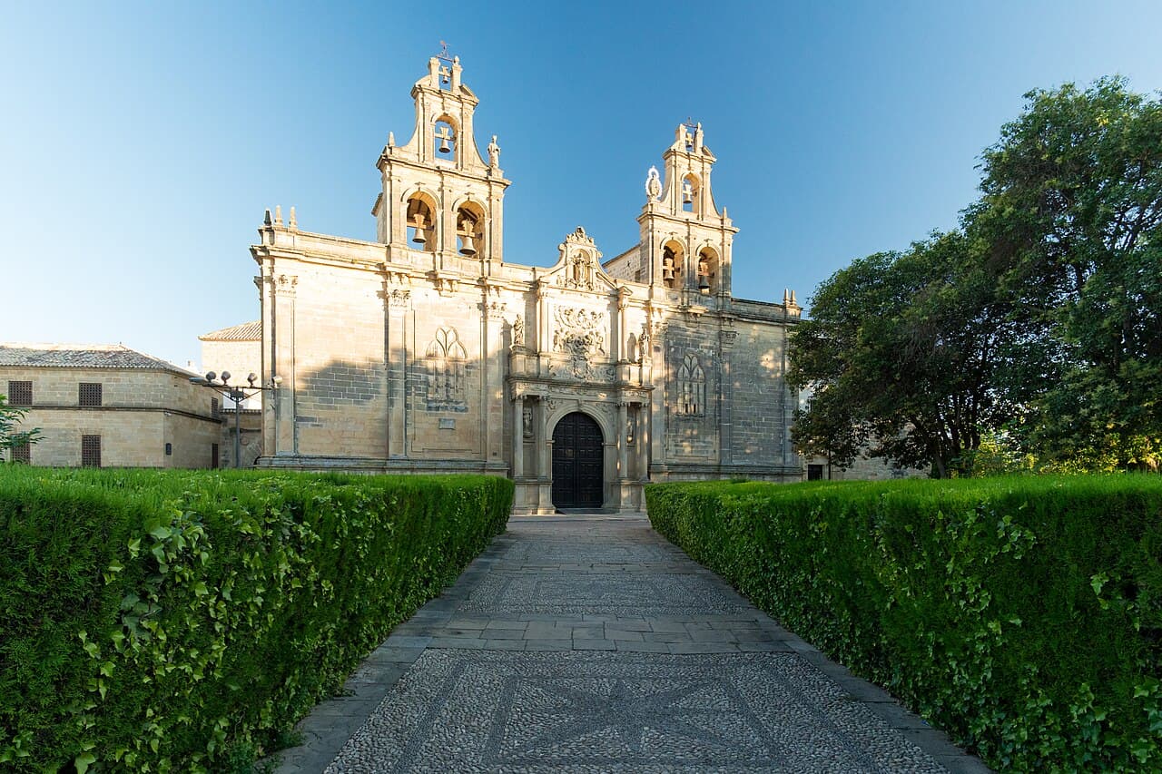 Basílica de Santa María de los Reales Alcázares